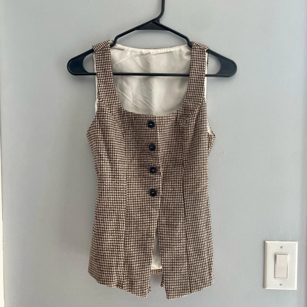 Classic Houndstooth Button-Front Women’s Top - Brown/White